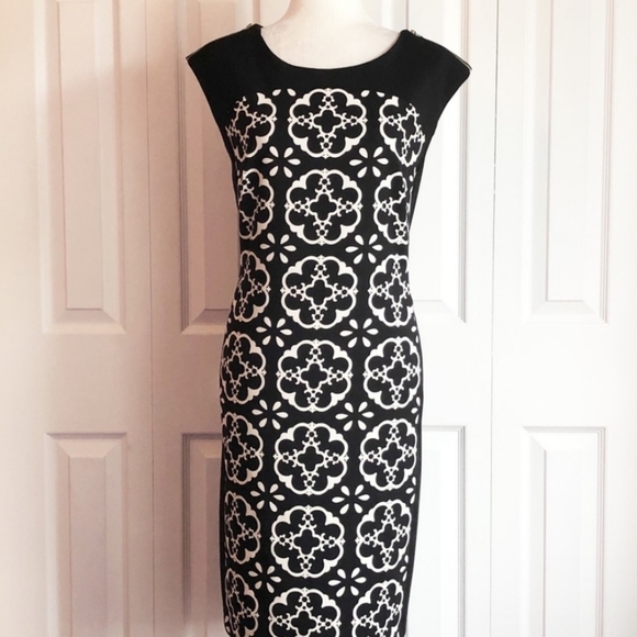 Signature London Style Black & White Print Sheath Dress - Picture 1 of 4